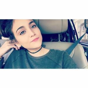 Meet your Posher, Lauren